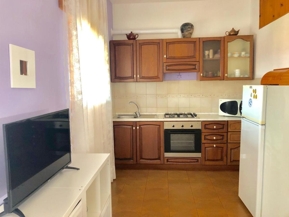 Apartment Arianna 150Mt From Beach 카스텔사르도 외부 사진