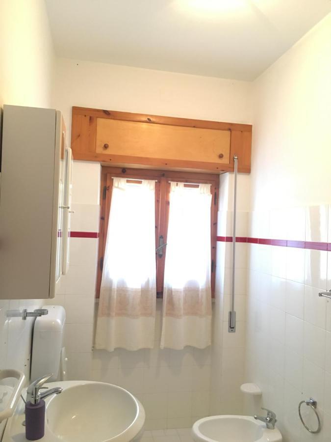 Apartment Arianna 150Mt From Beach 카스텔사르도 외부 사진